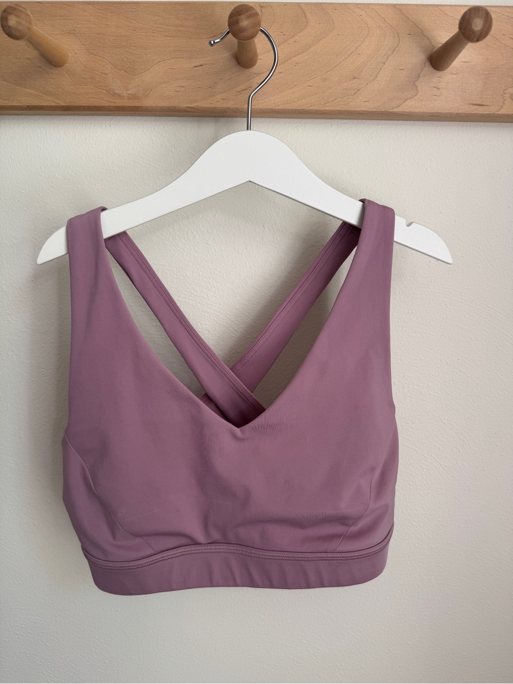 lululemon Energy Bra Evolve Medium Support B-D Cups Mauve Size 4